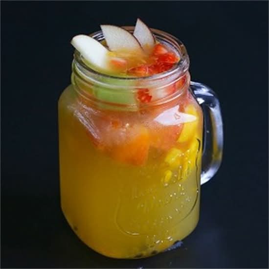 Passion Fruit Jasmine Tea 百香茱莉水果茶
